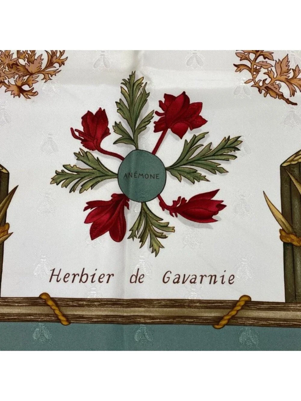 ★SOLD★ Hermes Carre 90 Herbier de Gavarnie Pressed Flowers of Scarf Green - Picture 4 of 10